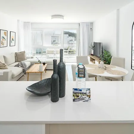 Rib2a- Relaxed & Modern Flat In Benahavis